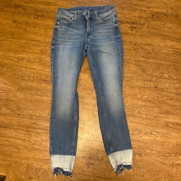 Calvin Klein Mid Rise Skinny Jeans with Faded Ends - Picture 1 of 6